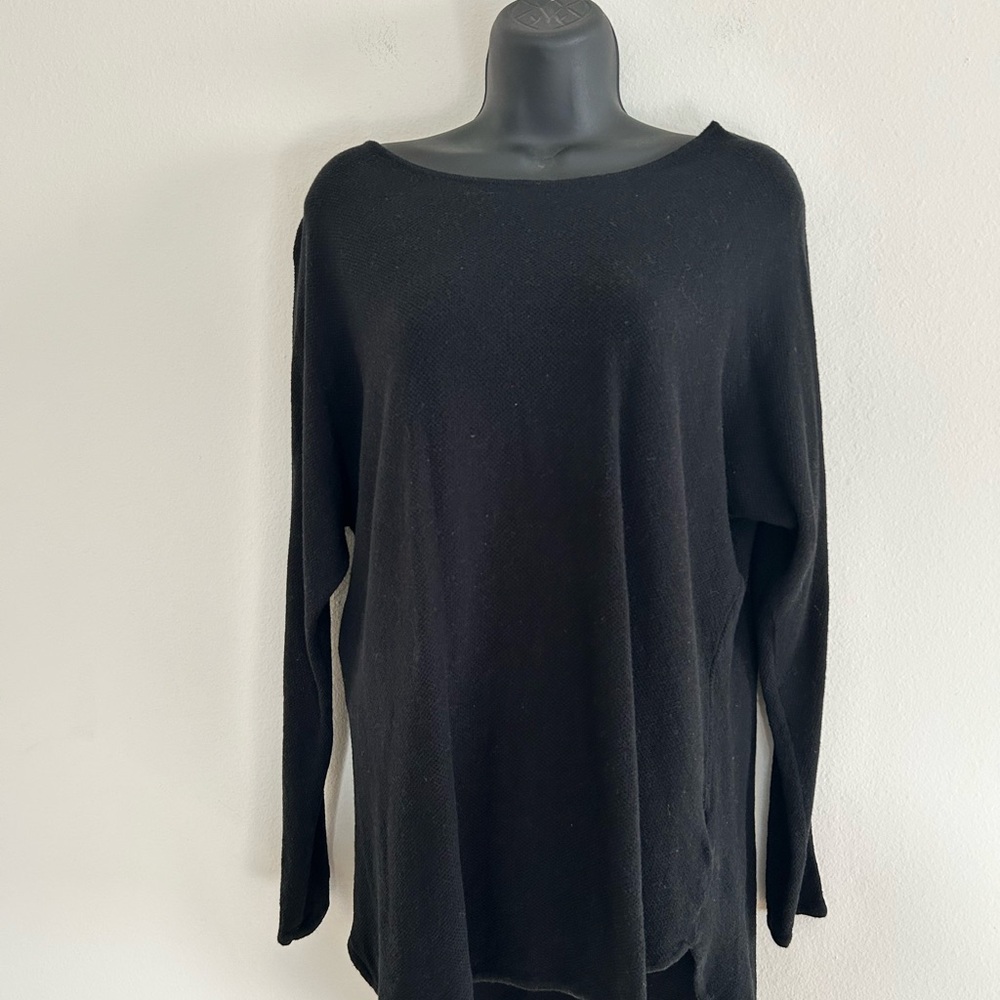 Women's Black Top